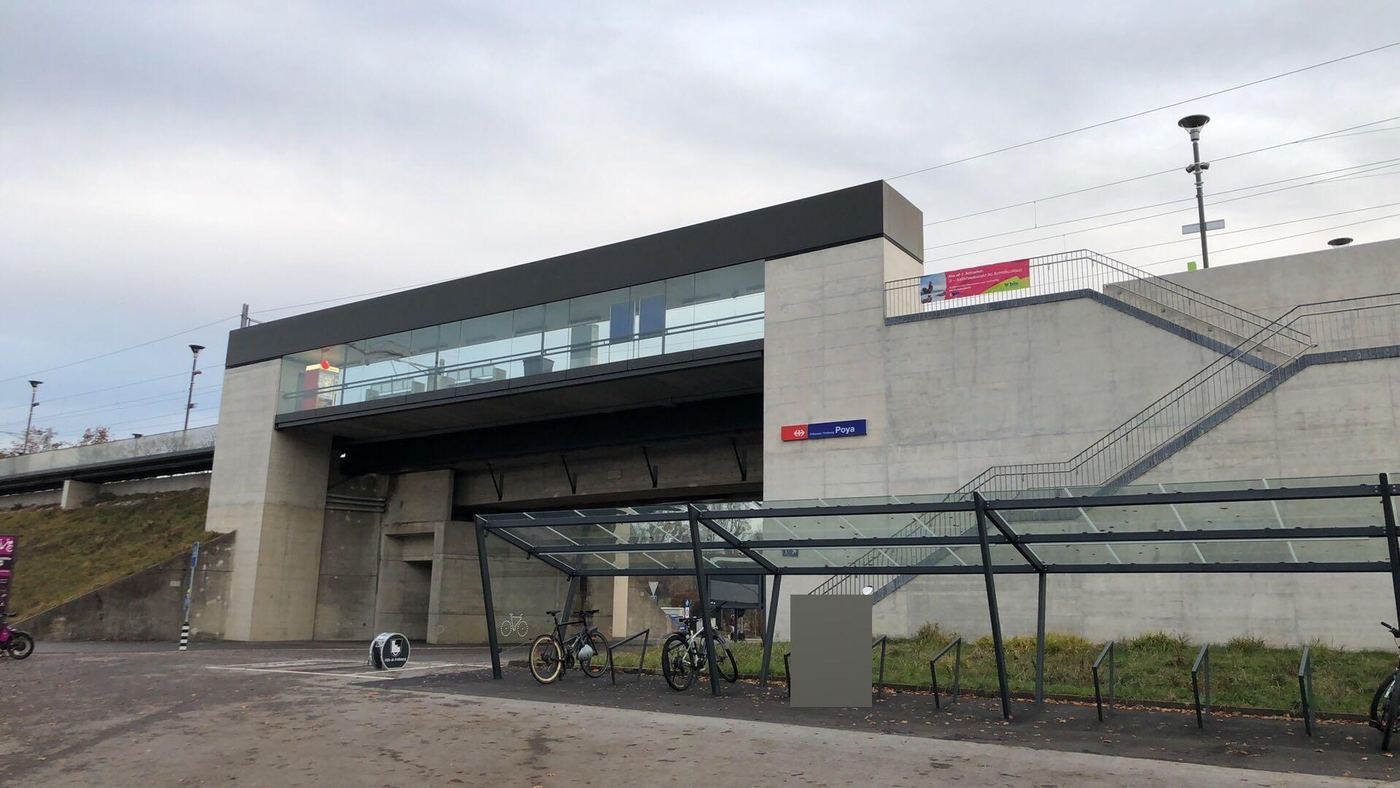 Illustration — Les CFF ouvrent une enquête interne après qu'un RegioExpress est arrivé en gare de Fribourg avec quarante secondes d'avance (Société)